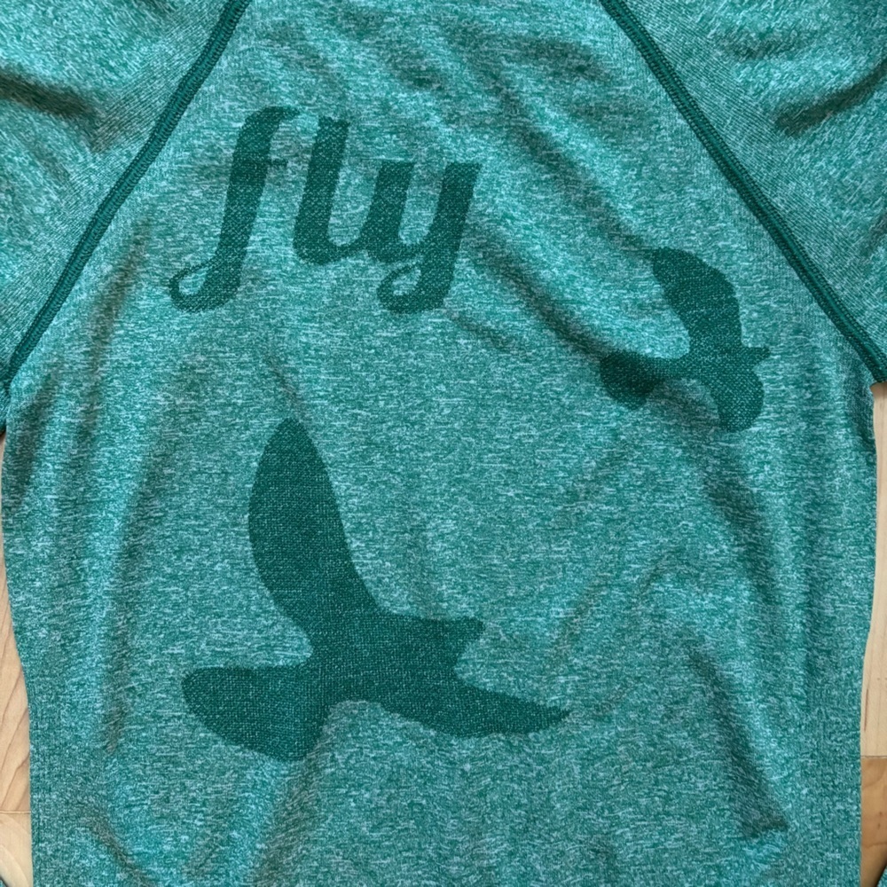 Oiselle Flyte Long Sleeve Seamless Active Shirt w/Thumbholes in Shelly Green - Picture 7 of 9